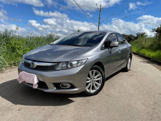 HONDA CIVIC 1.8 LXS 16V FLEX 4P AUTOMÁTICO